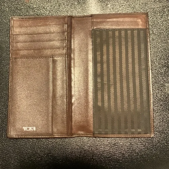 Tumi clearance checkbook cover